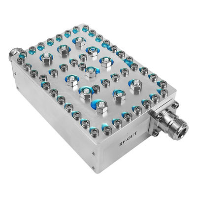 Hoogfrequente 100W 1555-1655MHz signaaluitgangsfiltermodule waterdicht en hoogtemperatuurbestendig